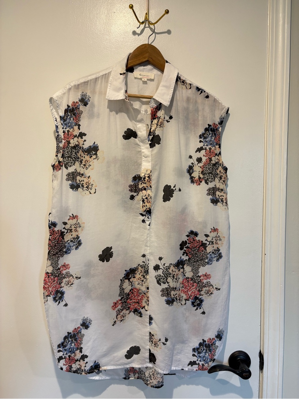 Sheer White Turo by Vince Camuto Swim Cover-Up/Tunic in watercolor floral print